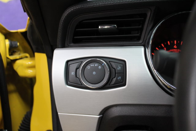 Used 2015 Ford Mustang Premium RWD image 13