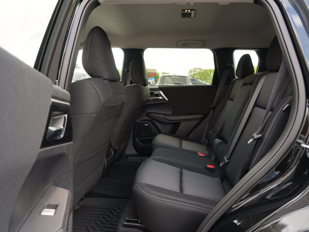 New 2026 Mitsubishi Outlander ES AWD/4WD image 18