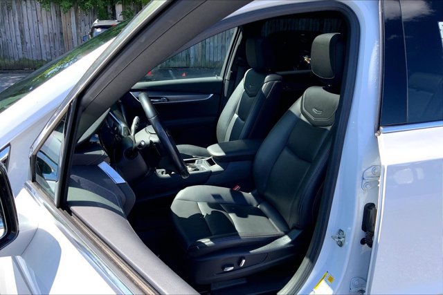 Used 2023 Cadillac XT6 Luxury AWD/4WD image 25