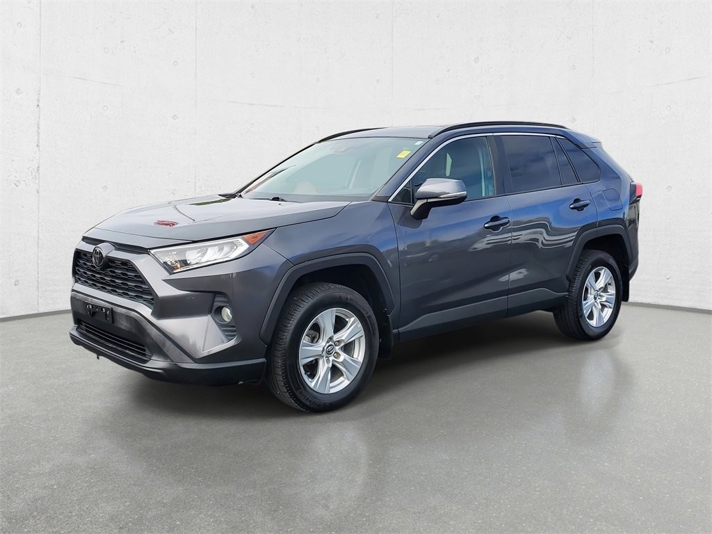 Used 2021 Toyota RAV4 XLE image 4
