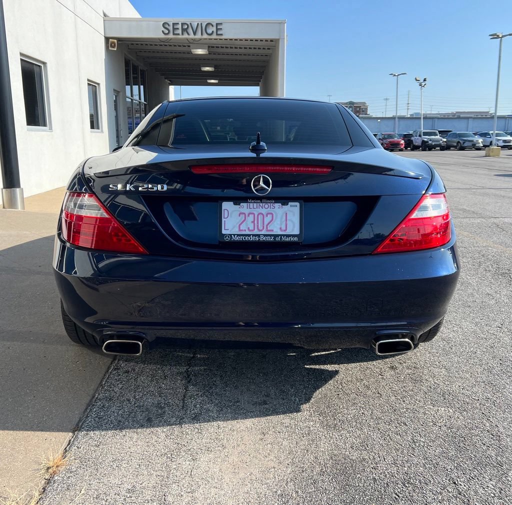 Used 2015 Mercedes-Benz SLK 250 image 10