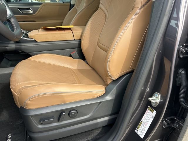 Used 2025 INFINITI QX80 Luxe w/ Cargo Package image 15