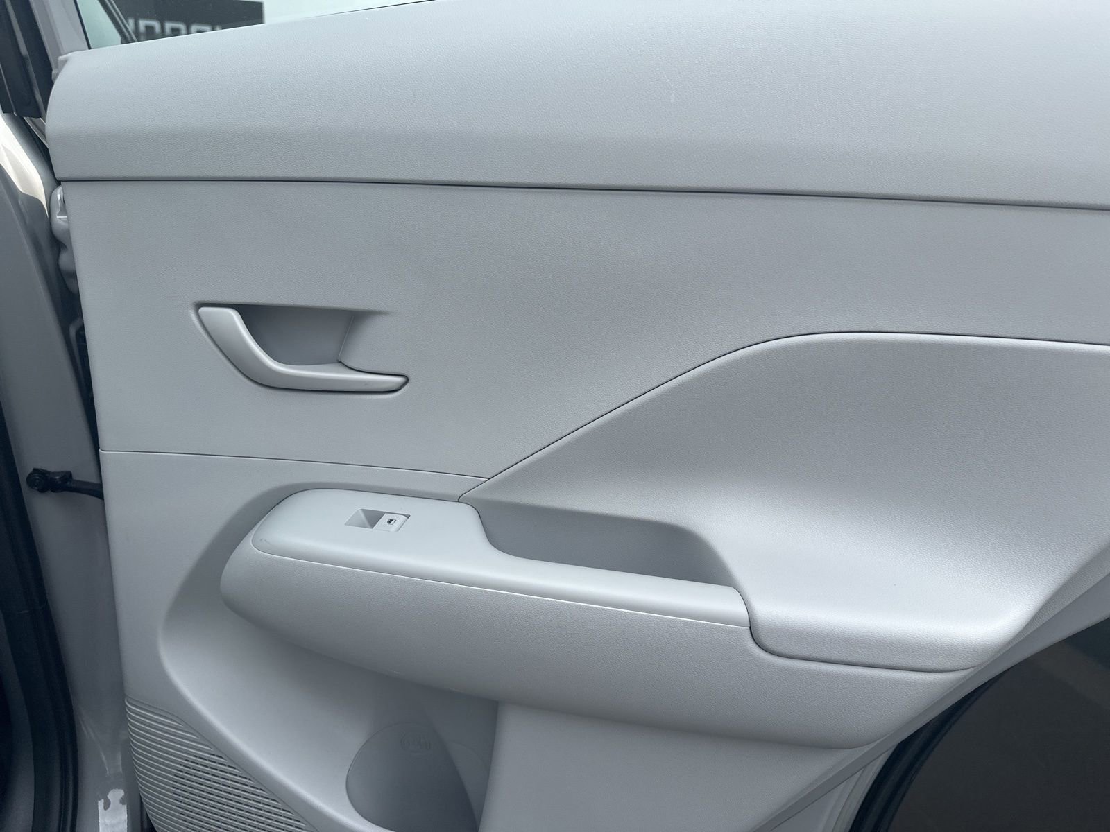 Used 2025 Hyundai Kona SEL image 35