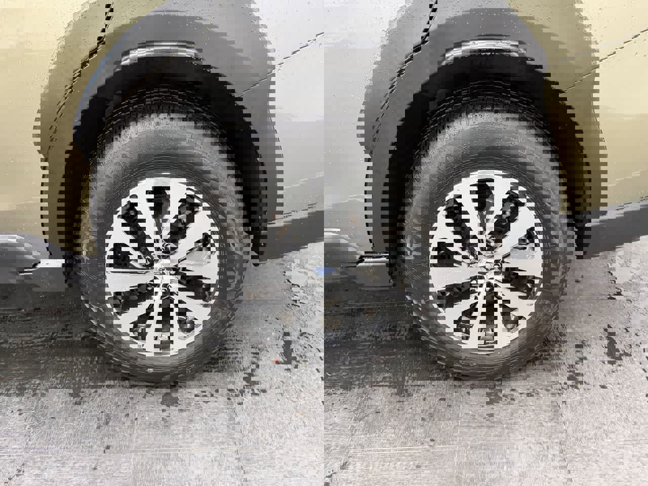 Used 2024 Subaru Outback Premium image 24