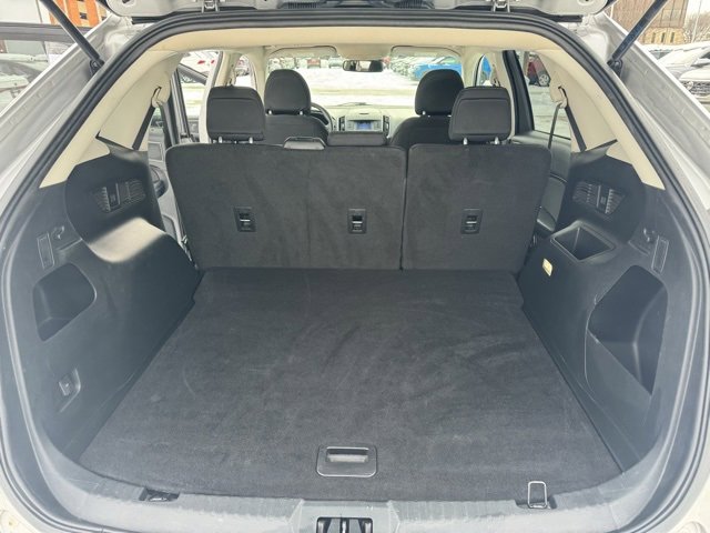 Used 2019 Ford Edge SE image 9