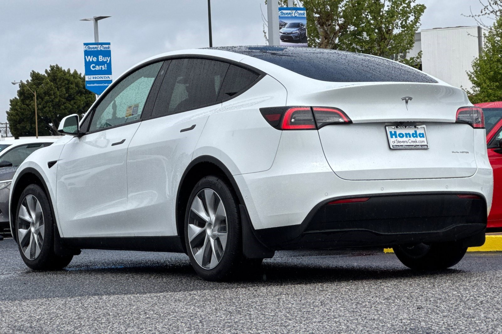 Used 2022 Tesla Model Y Long Range AWD/4WD image 3