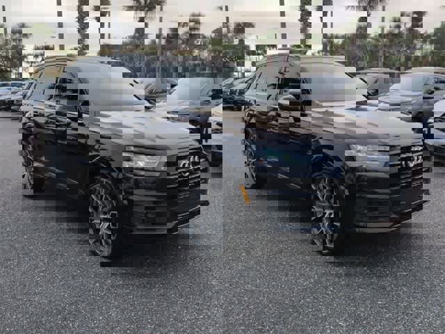 Used 2019 Audi Q7 3.0T Prestige w/ Prestige Package image 2