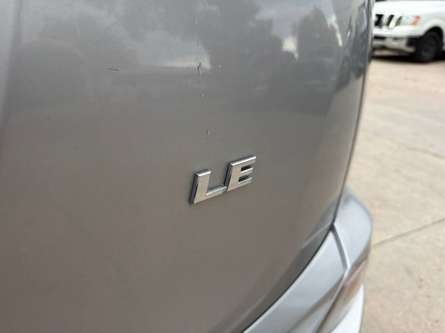 Used 2017 Toyota RAV4 LE FWD image 11