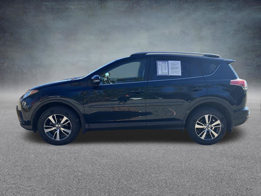 Used 2018 Toyota RAV4 XLE w/ Plus Extra Value Package AWD/4WD image 2