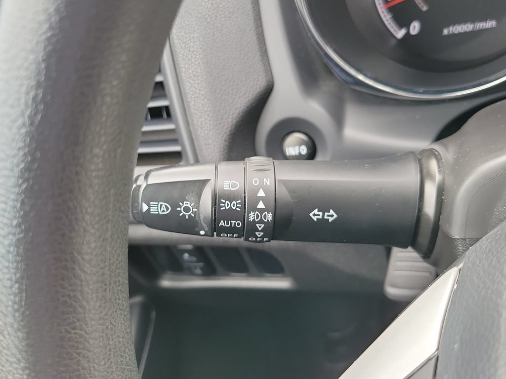 Used 2023 Mitsubishi Outlander Sport ES AWD/4WD image 21