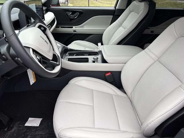 New 2026 Lincoln Aviator AWD w/ Jet Appearance Package image 23