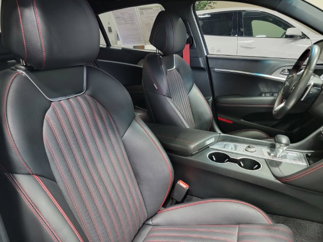 Used 2023 Genesis G70 2.0T w/ Sport Prestige Package AWD/4WD image 15