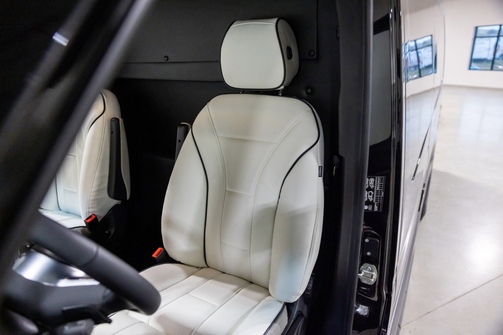 Used 2025 Mercedes-Benz Sprinter 3500 image 19