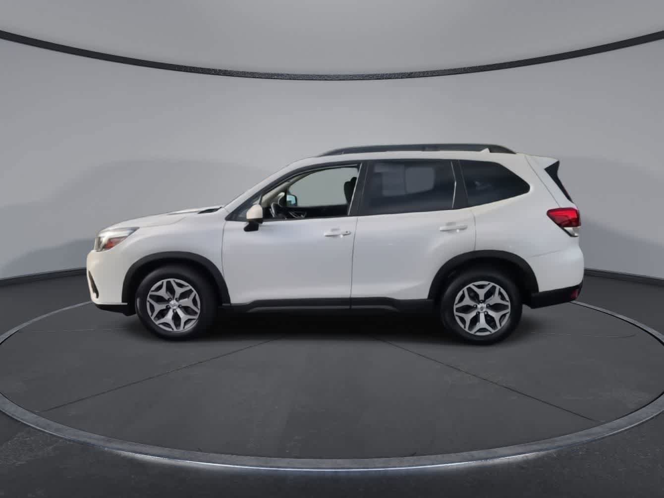 Used 2019 Subaru Forester Premium image 5