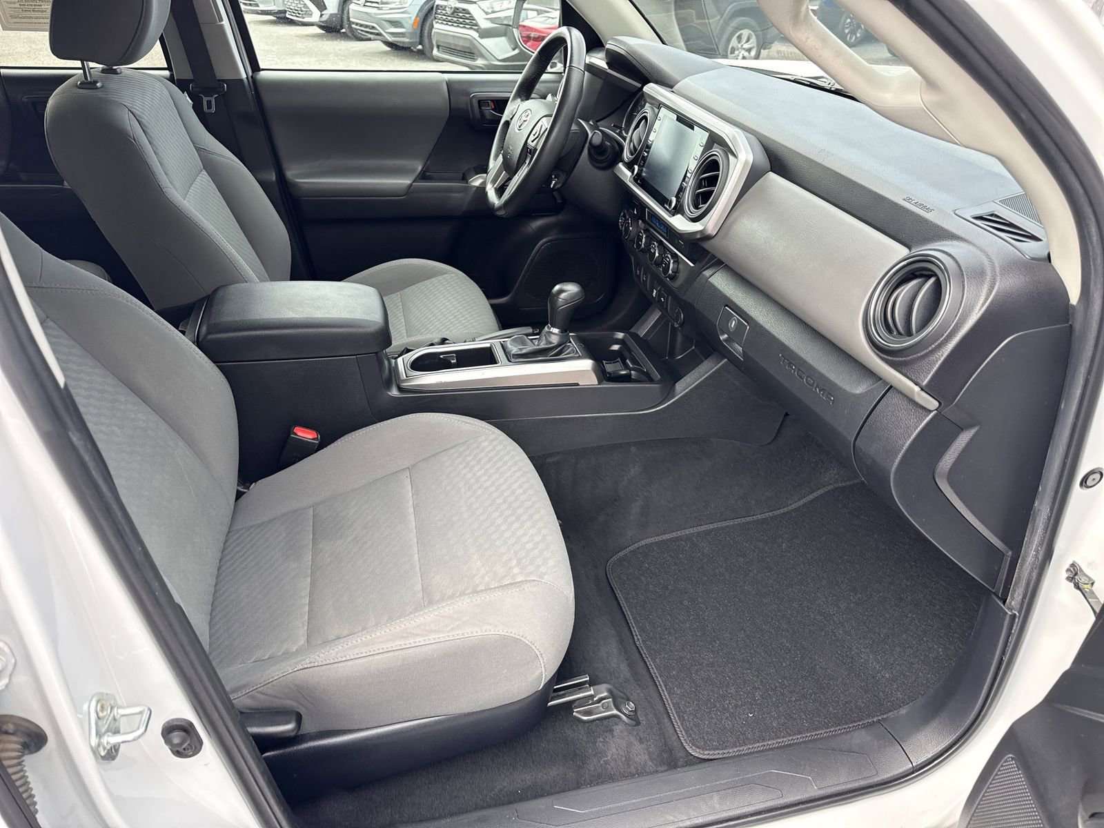 Used 2023 Toyota Tacoma SR5 w/ Technology Package AWD/4WD image 29