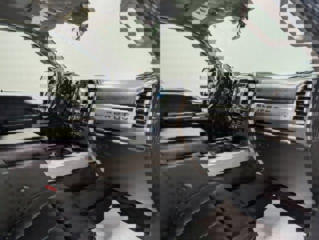 Used 2020 Ford F250 Lariat w/ Lariat Ultimate Package image 19