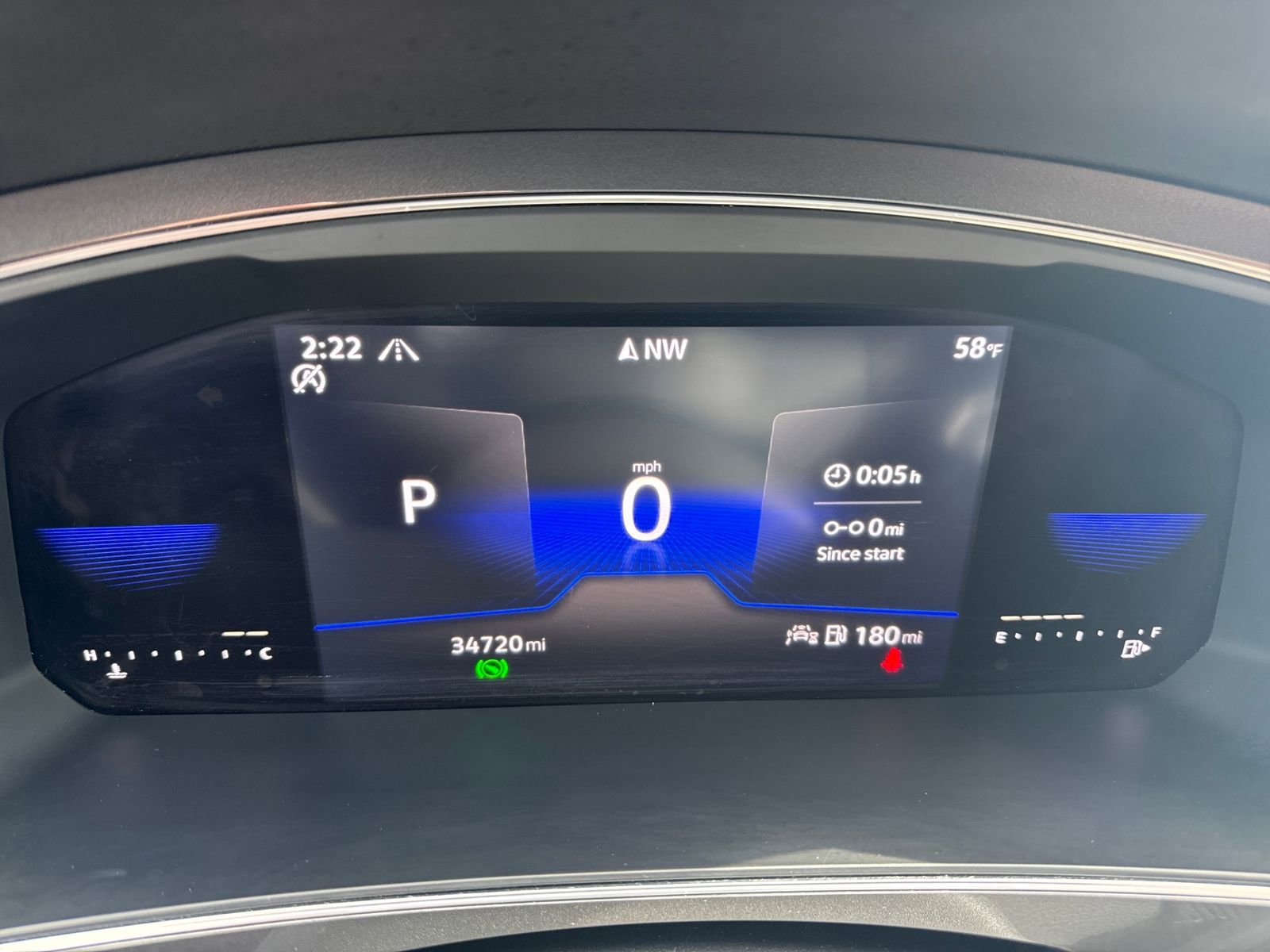 Certified 2022 Volkswagen Tiguan SE R-Line image 21