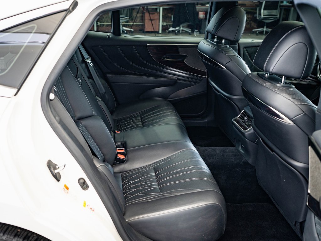 Used 2019 Lexus LS 500 AWD w/ Interior Upgrade Package image 36