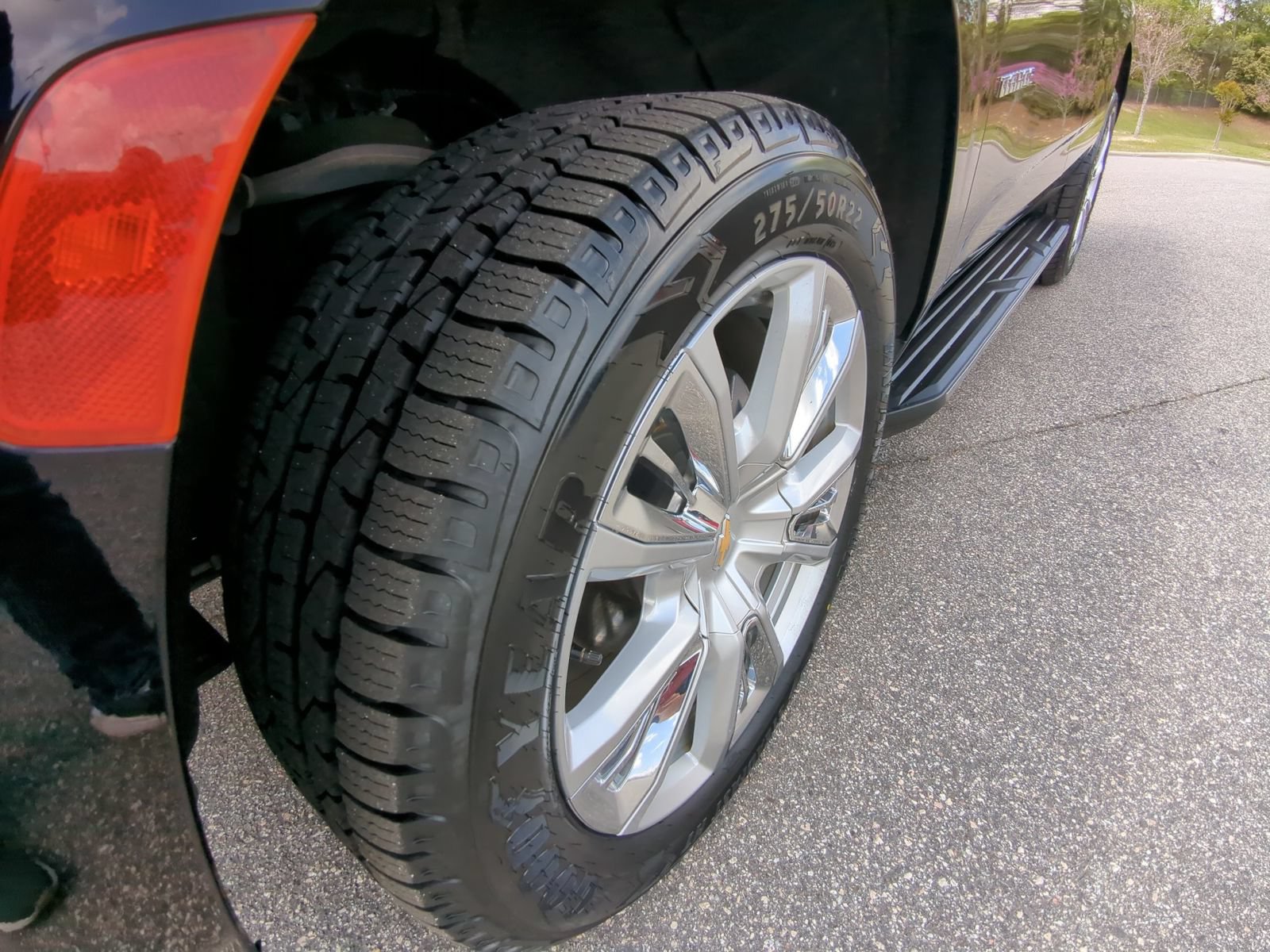 Used 2023 Chevrolet Tahoe High Country AWD/4WD image 12