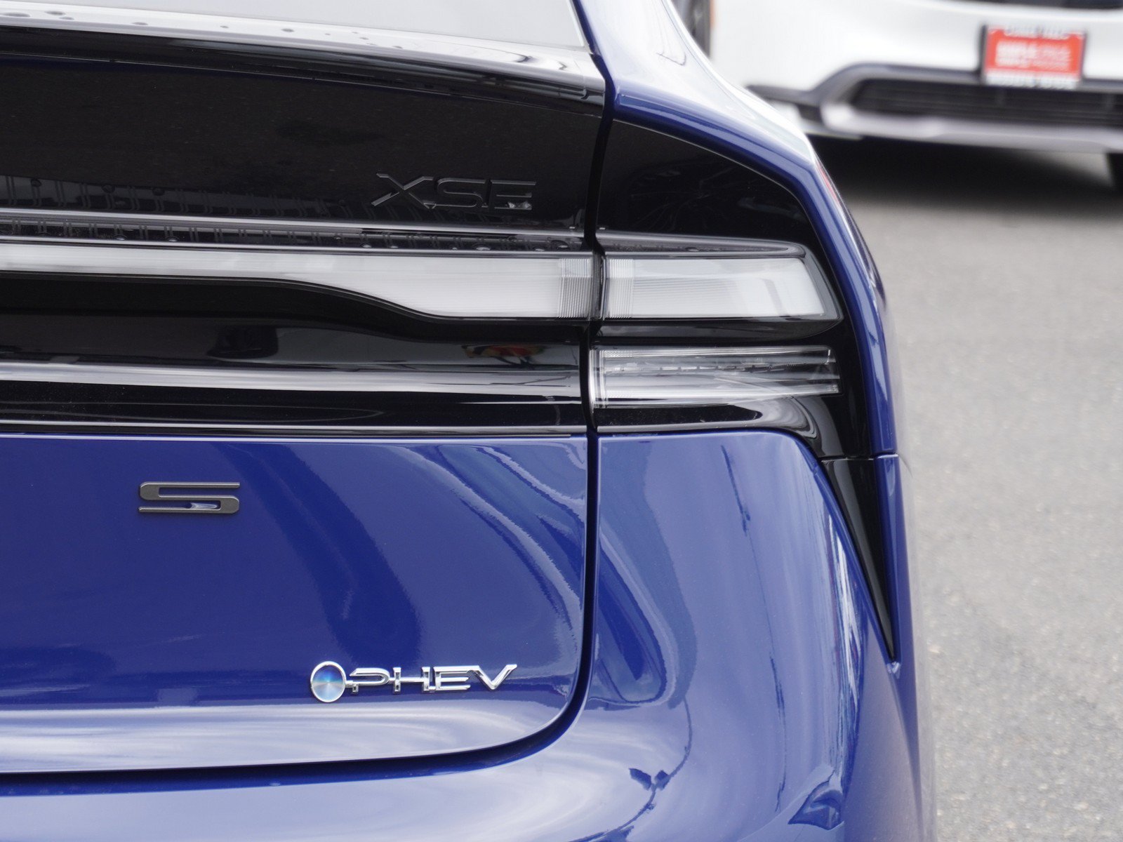 New 2026 Toyota Prius Plug-In Hybrid FWD image 10