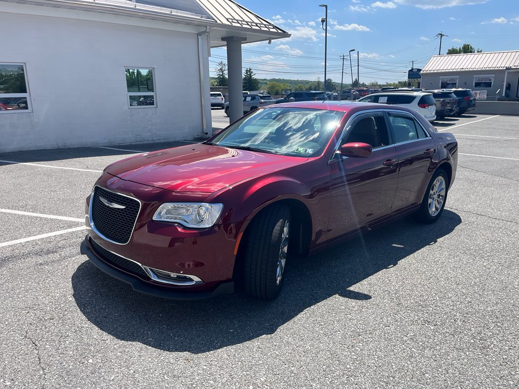 Used 2017 Chrysler 300 Limited w/ Value Package AWD/4WD image 2