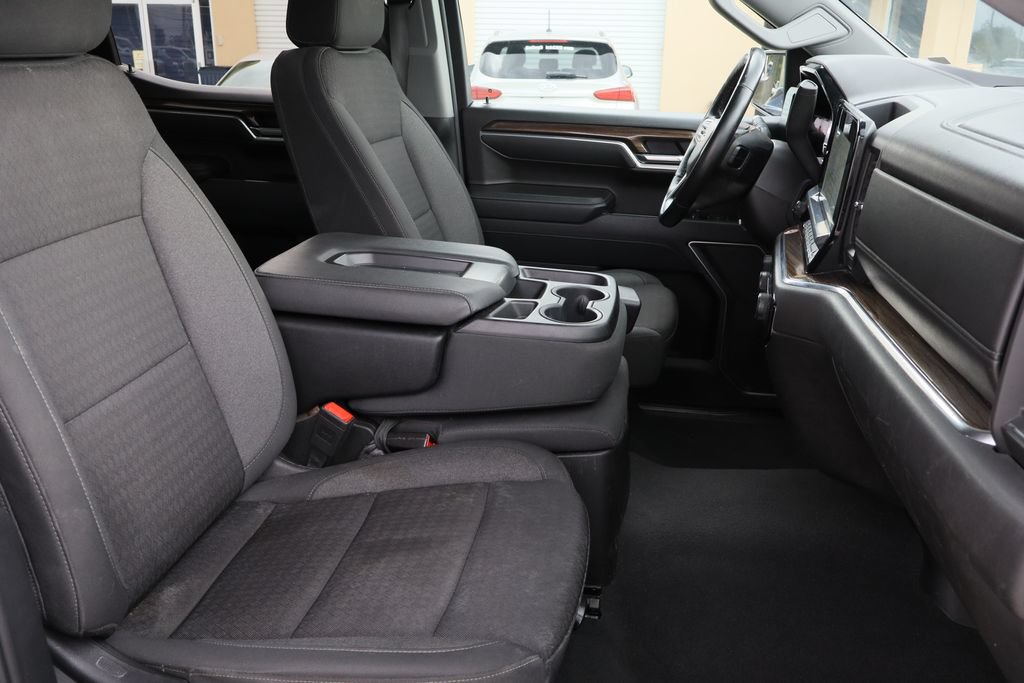 Used 2025 Chevrolet Silverado 1500 LT RWD image 26