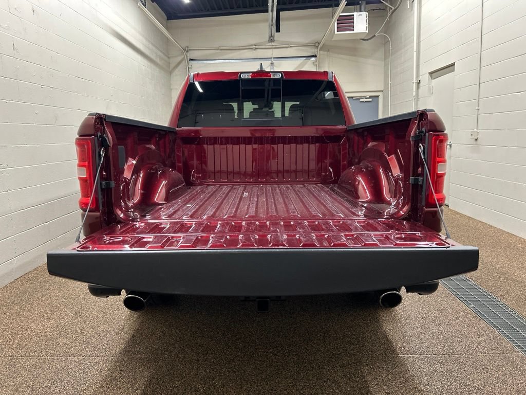 Used 2026 RAM 1500 Laramie AWD/4WD image 11