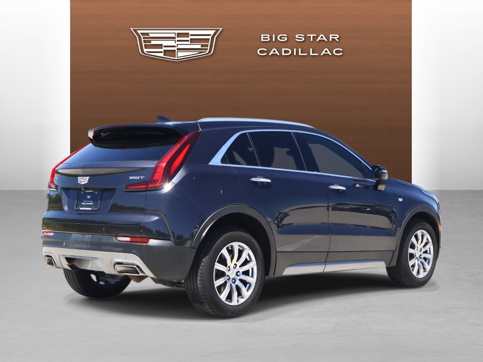 Used 2023 Cadillac XT4 Premium Luxury FWD image 5