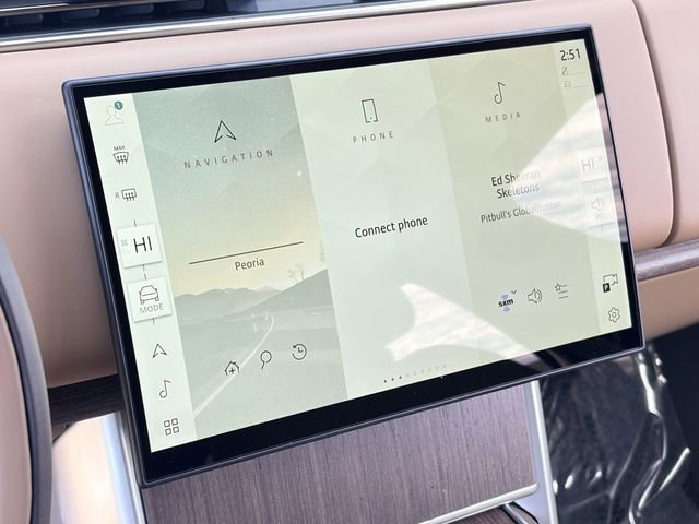 New 2026 Land Rover Range Rover SE image 8