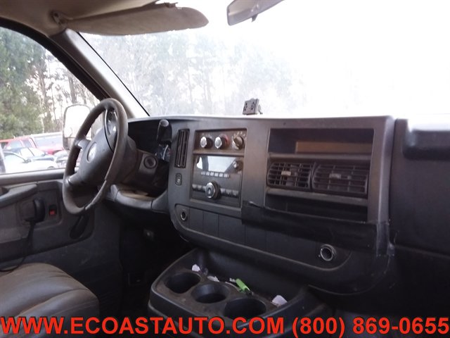 Used 2009 Chevrolet Express 2500 image 7
