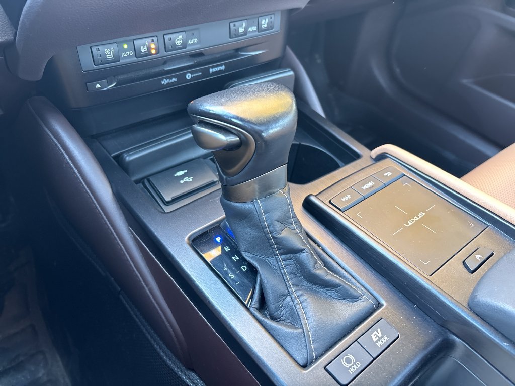 Used 2021 Lexus ES 300h w/ Premium Package FWD image 8