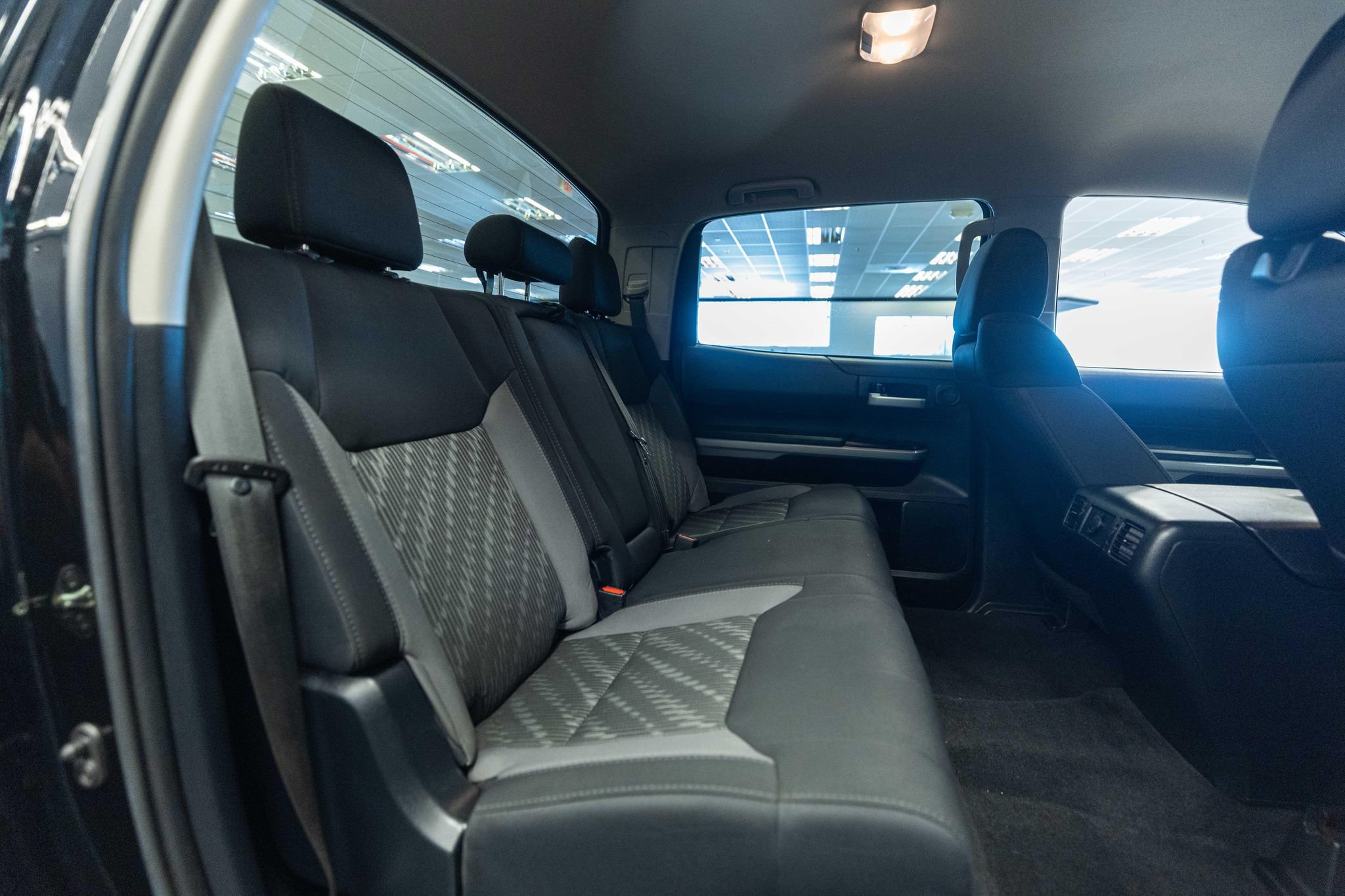 Used 2019 Toyota Tundra SR5 AWD/4WD image 13