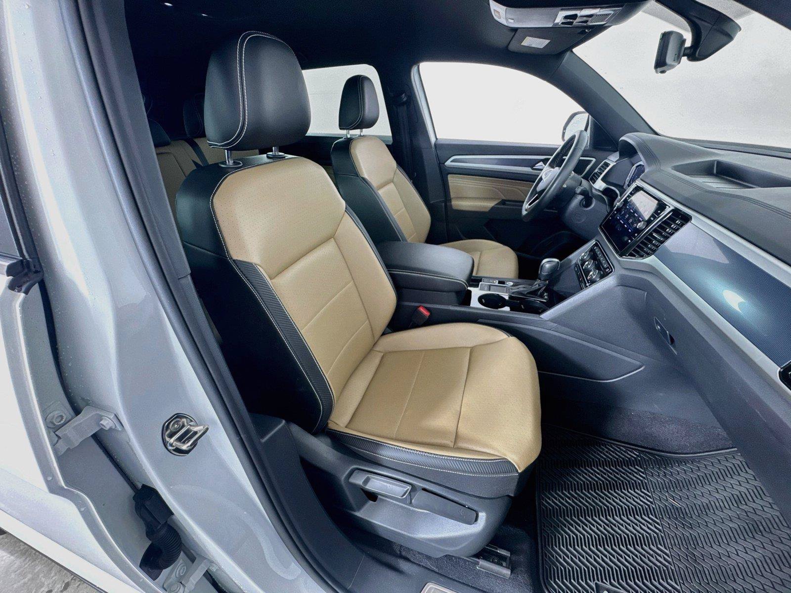 Certified 2023 Volkswagen Atlas Cross Sport SE FWD image 26
