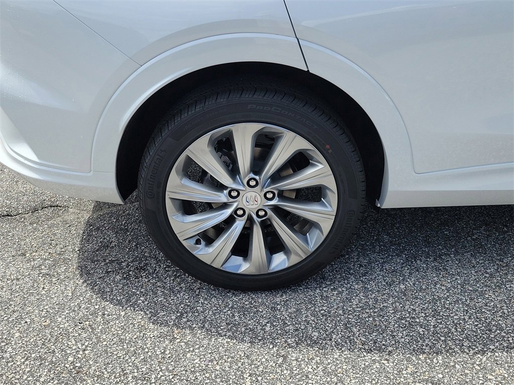 New 2025 Buick Envista Avenir image 4