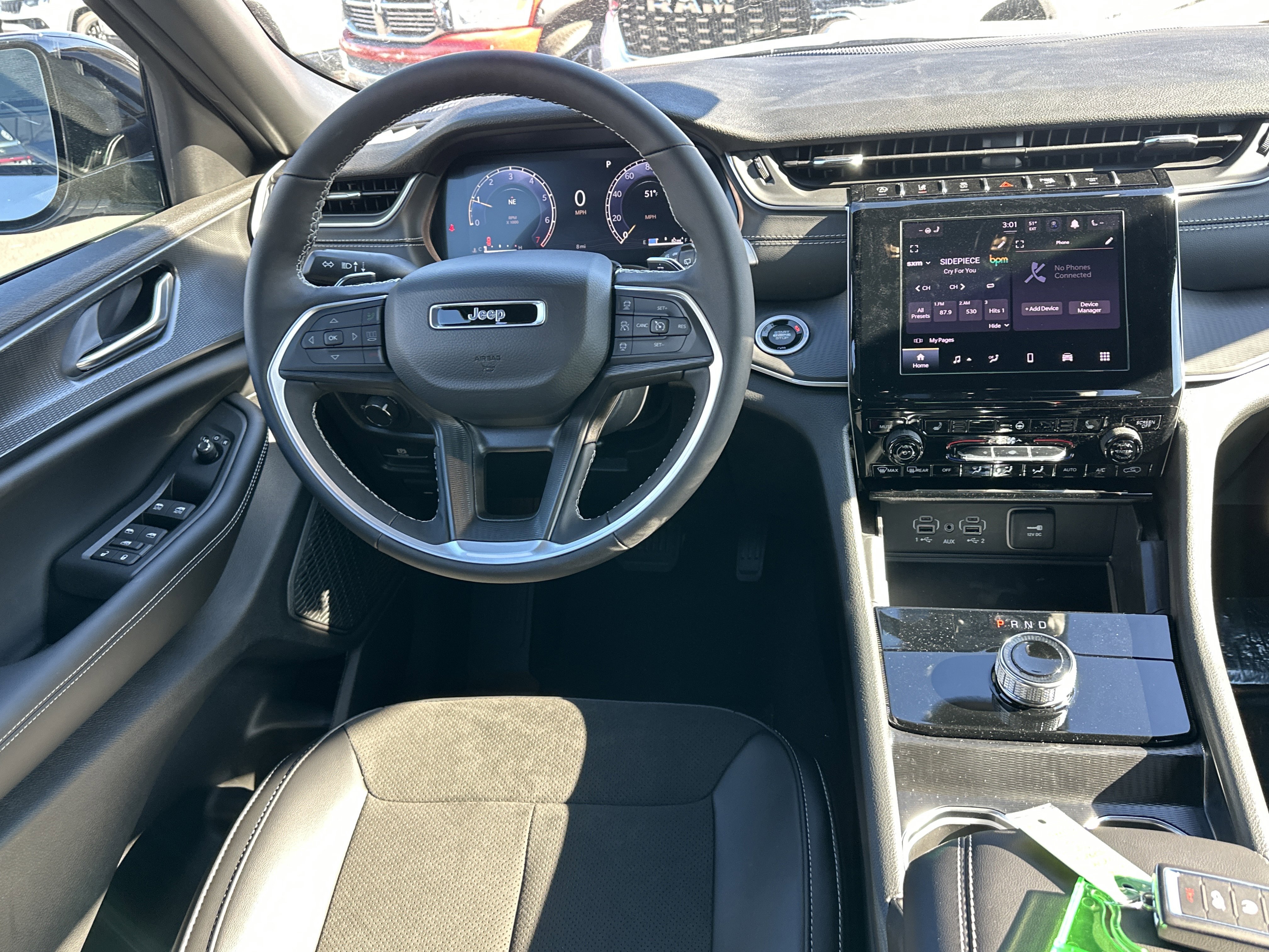 New 2025 Jeep Grand Cherokee Altitude image 34