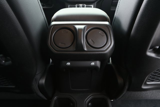 New 2026 Jeep Gladiator Sahara image 28