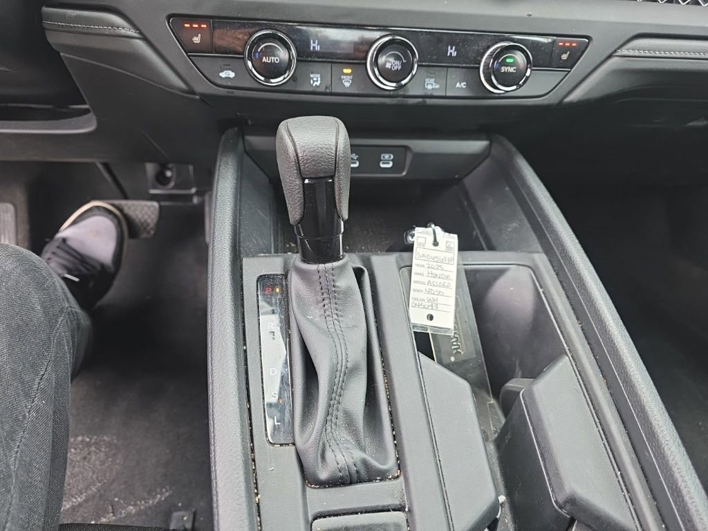 Used 2025 Honda Accord SE image 19