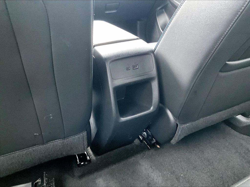 Used 2025 Buick Envista Sport Touring image 29