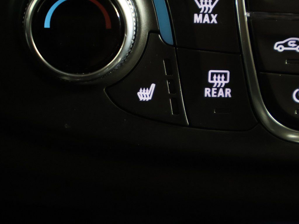 Used 2024 Chevrolet Traverse LT image 43