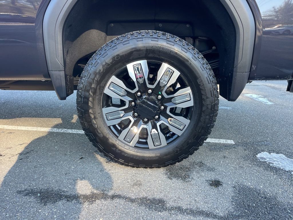 Used 2025 GMC Sierra 3500 Denali w/ Denali Reserve Package image 24