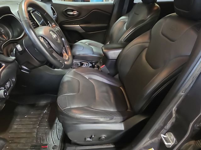 Used 2019 Jeep Cherokee Limited AWD/4WD image 18