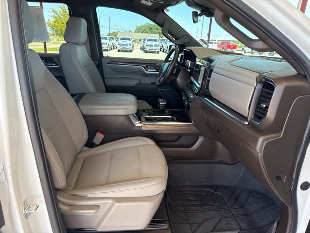 Used 2024 Chevrolet Silverado 1500 LT RWD image 12