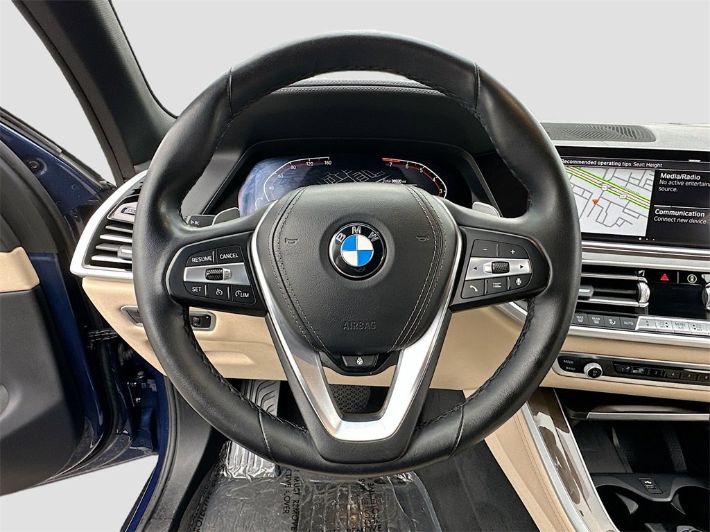 Used 2022 BMW X5 sDrive40i w/ Climate Comfort Package image 11