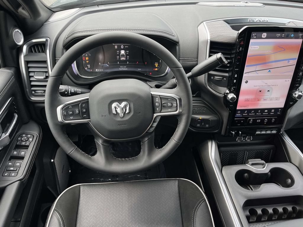 New 2026 RAM 2500 Laramie AWD/4WD image 12