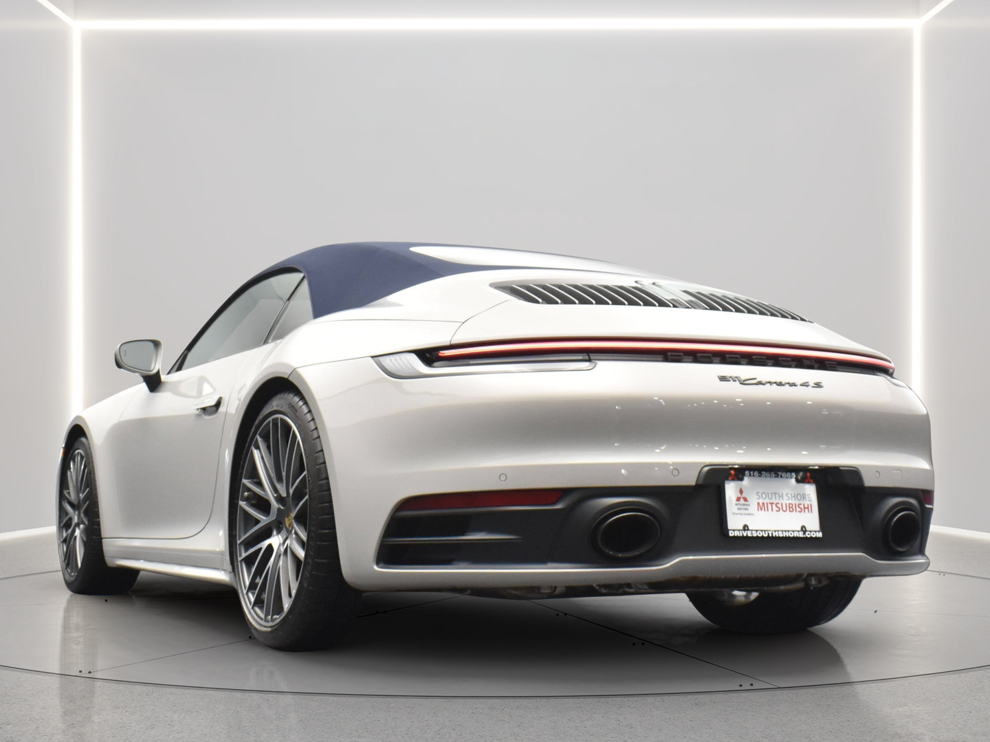 Used 2023 Porsche 911 Carrera S RWD image 8