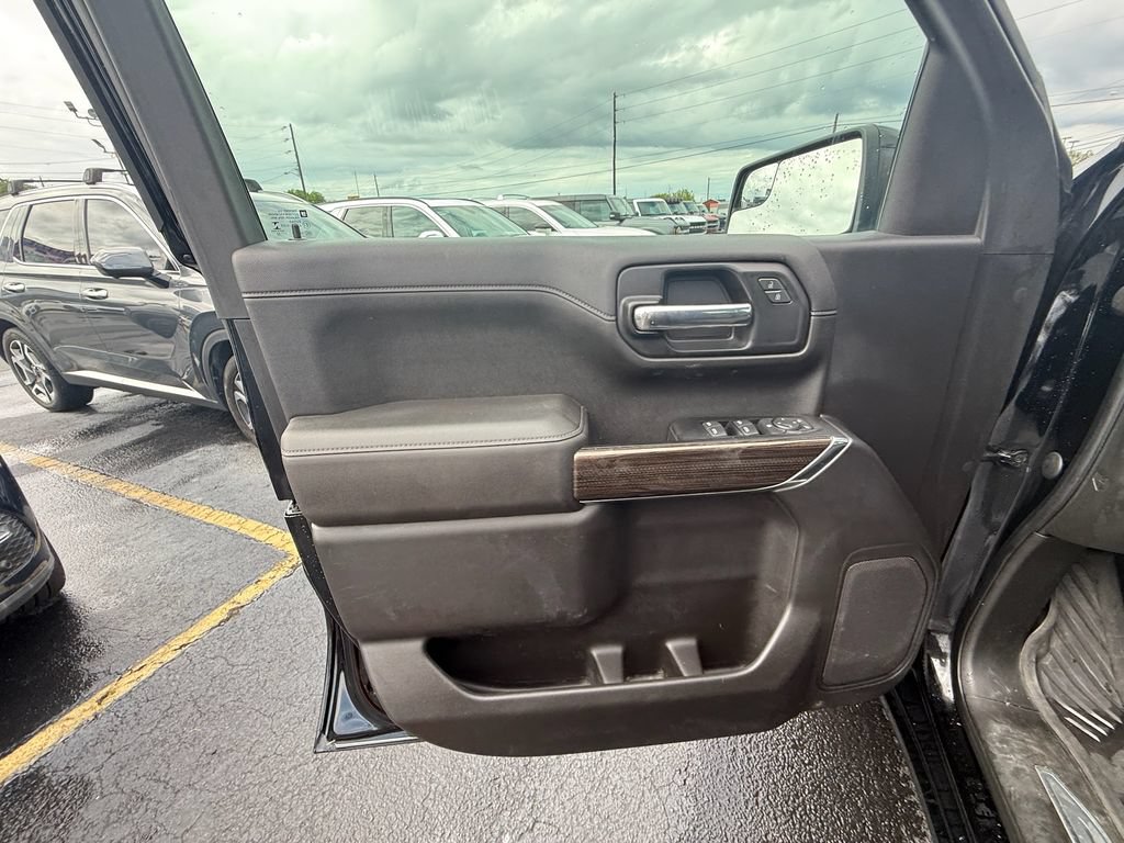 Used 2022 Chevrolet Silverado 1500 RST AWD/4WD image 11