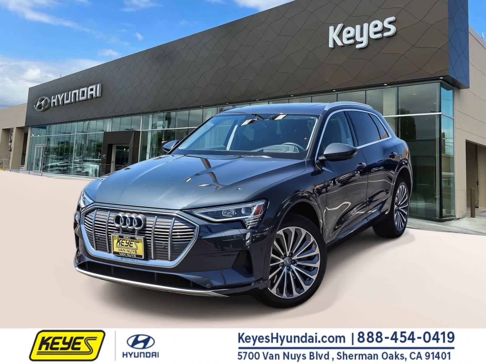 Used 2019 Audi e-tron Prestige w/ Prestige Package AWD/4WD image 1