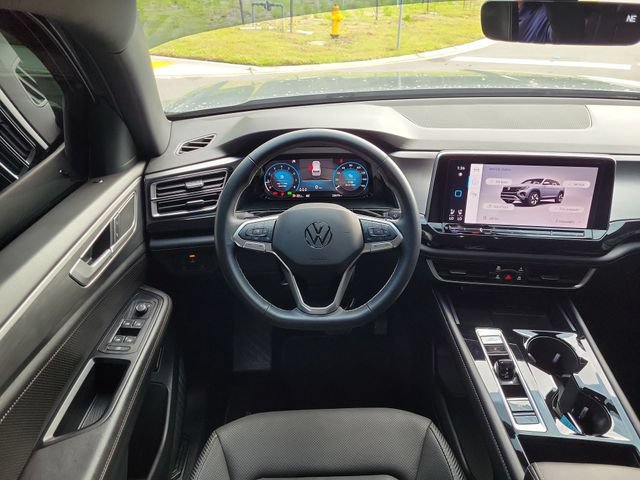 Used 2024 Volkswagen Atlas Cross Sport SE FWD image 11