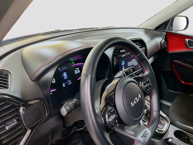 Certified 2024 Kia Soul GT-Line image 9