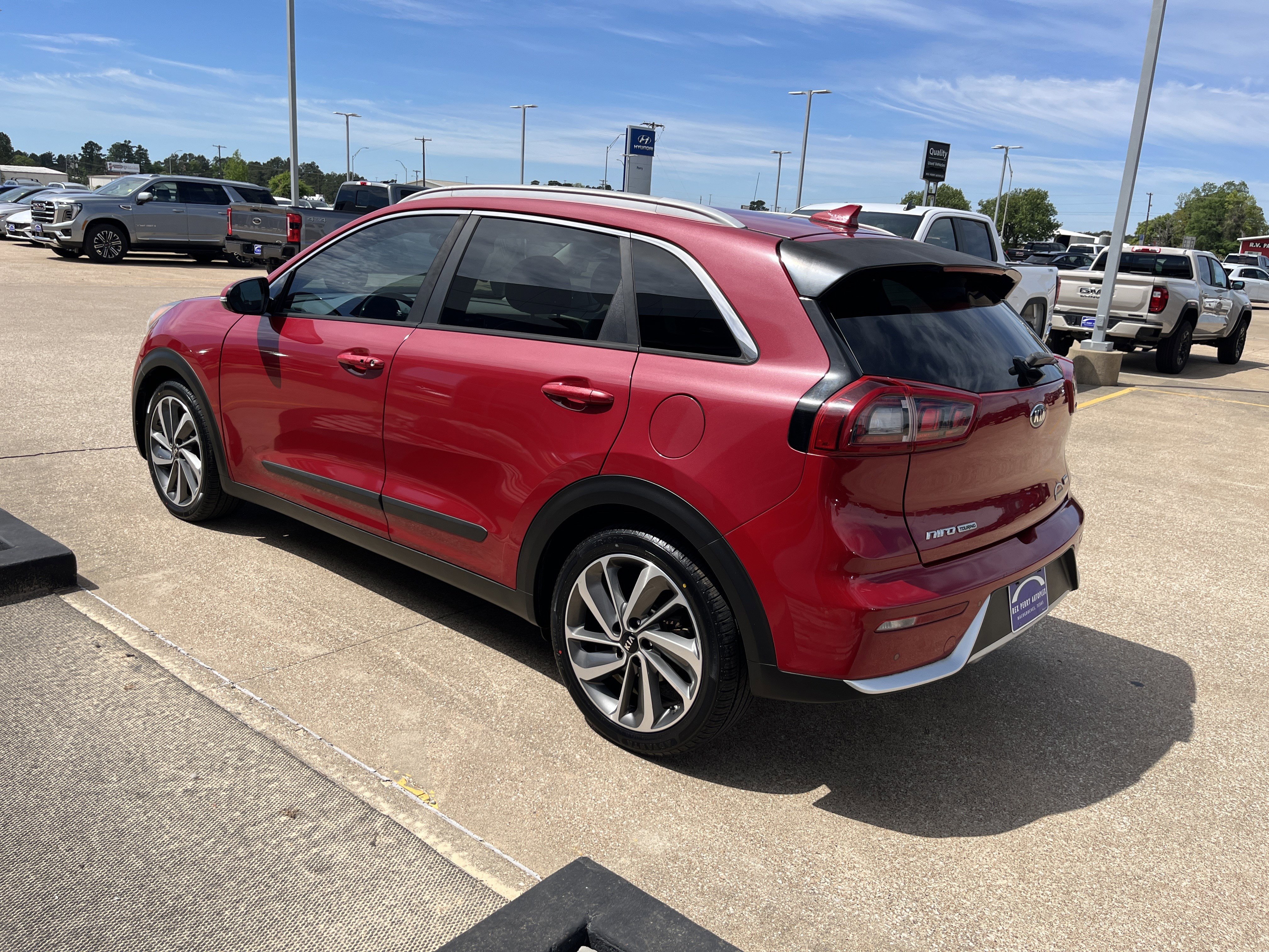 Used 2017 Kia Niro Touring w/ Advanced Technology Package image 4
